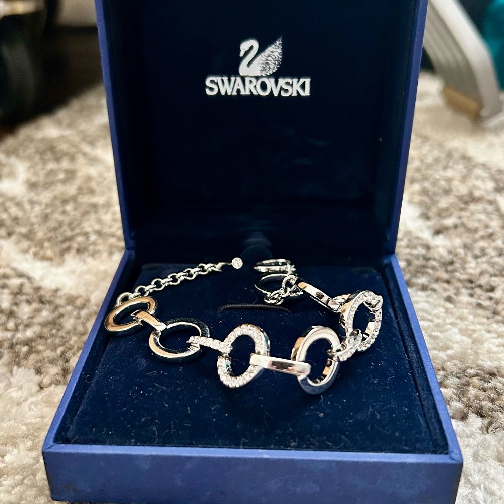Swarovski Linked Circle Crystal Bracelet